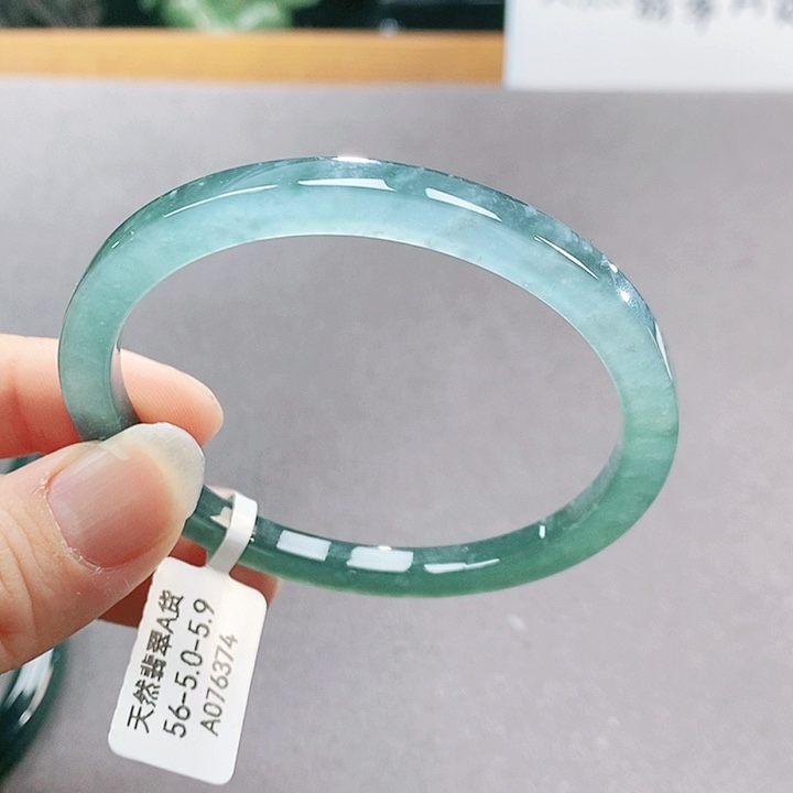 【闪购商品】翡翠手镯（圆镯）未镶嵌