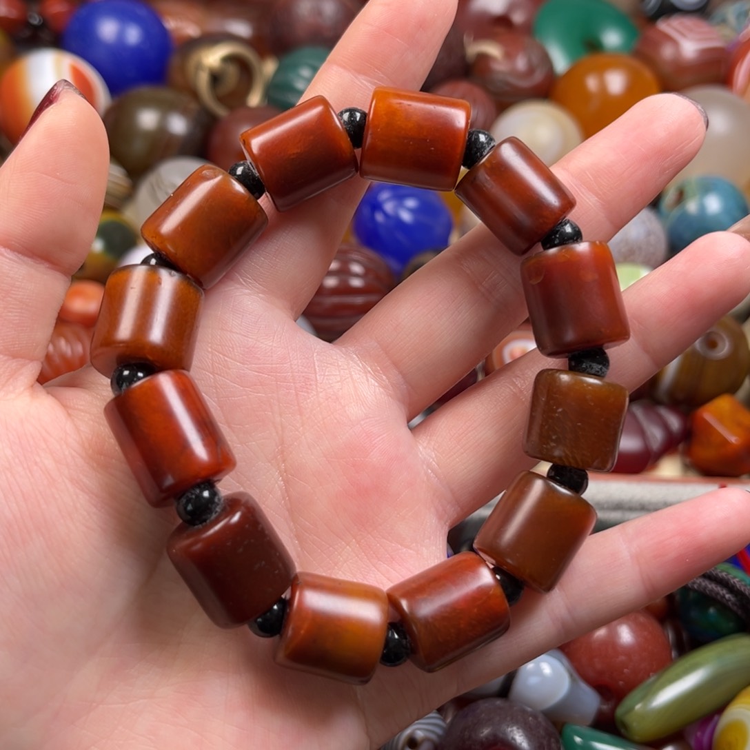 玛瑙/玉髓颈饰未镶嵌