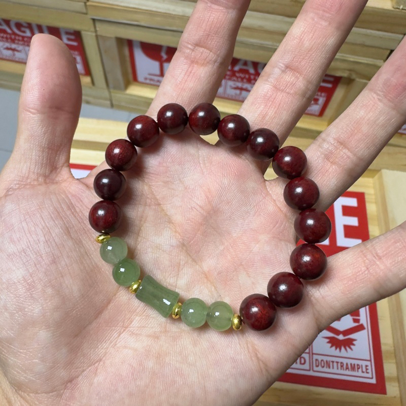 S0294血檀单圈精美手串无礼盒