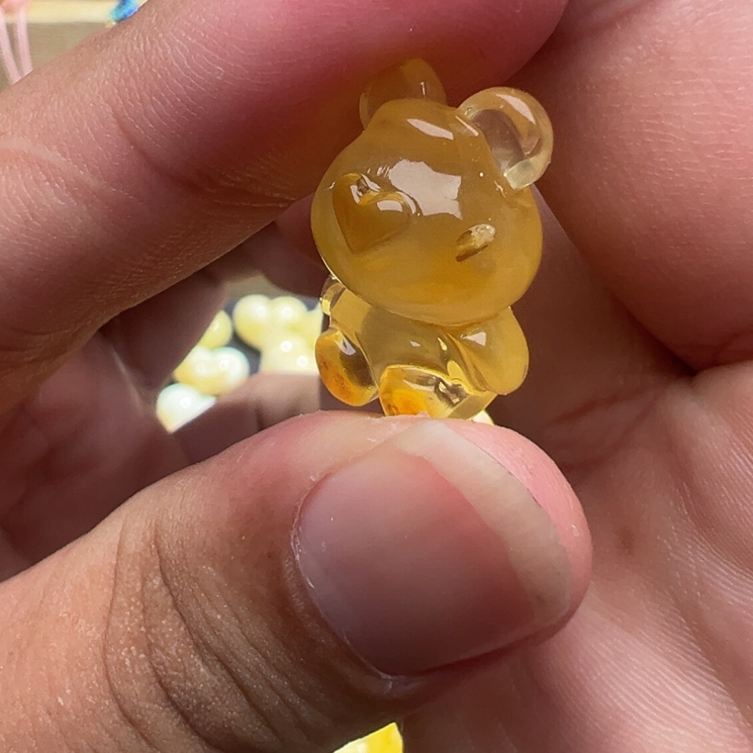 琥珀未镶嵌珠宝奇石冰片小熊2克