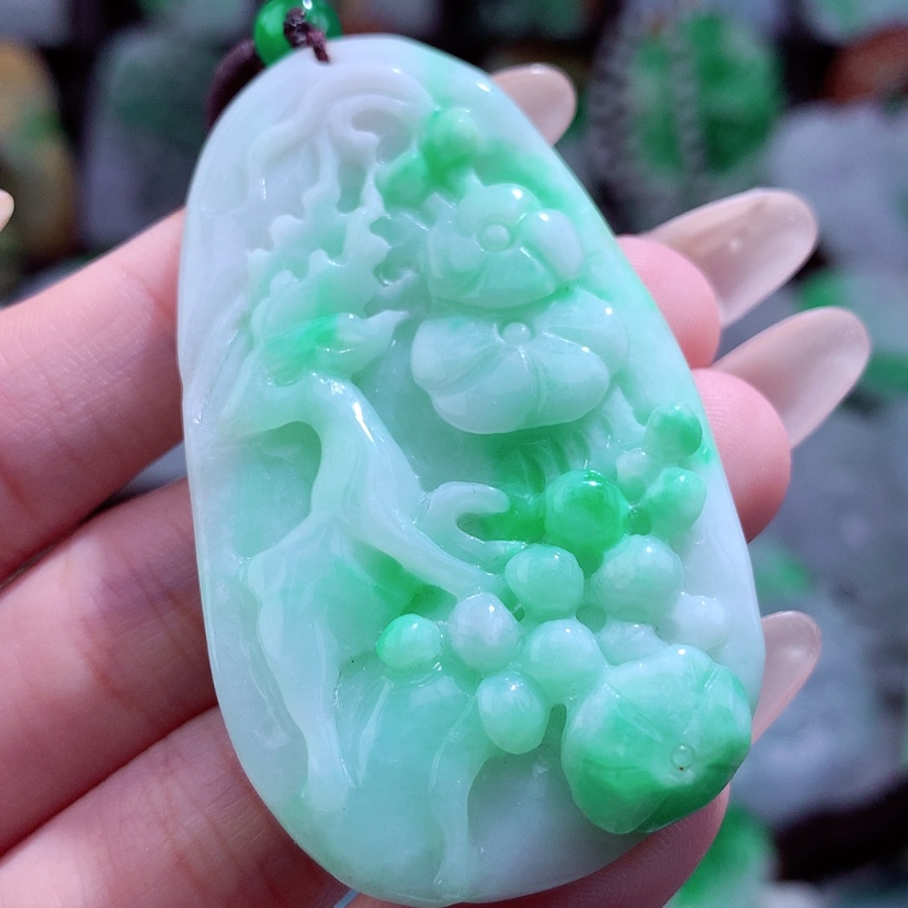 【闪购商品】翡翠颈饰未镶嵌挂件