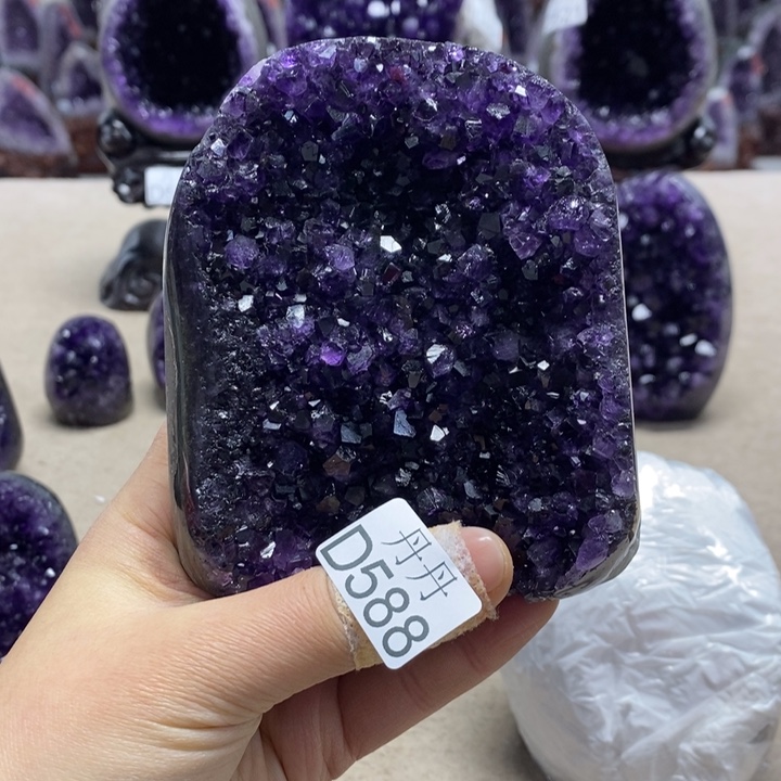 水晶未镶嵌大型摆件（非配饰）