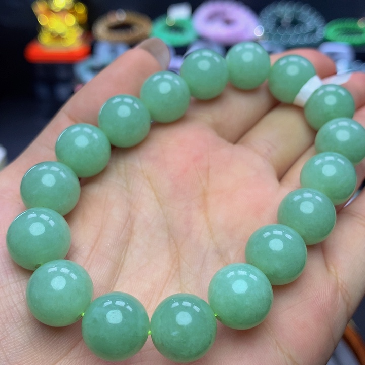 翡翠手链未镶嵌翡翠