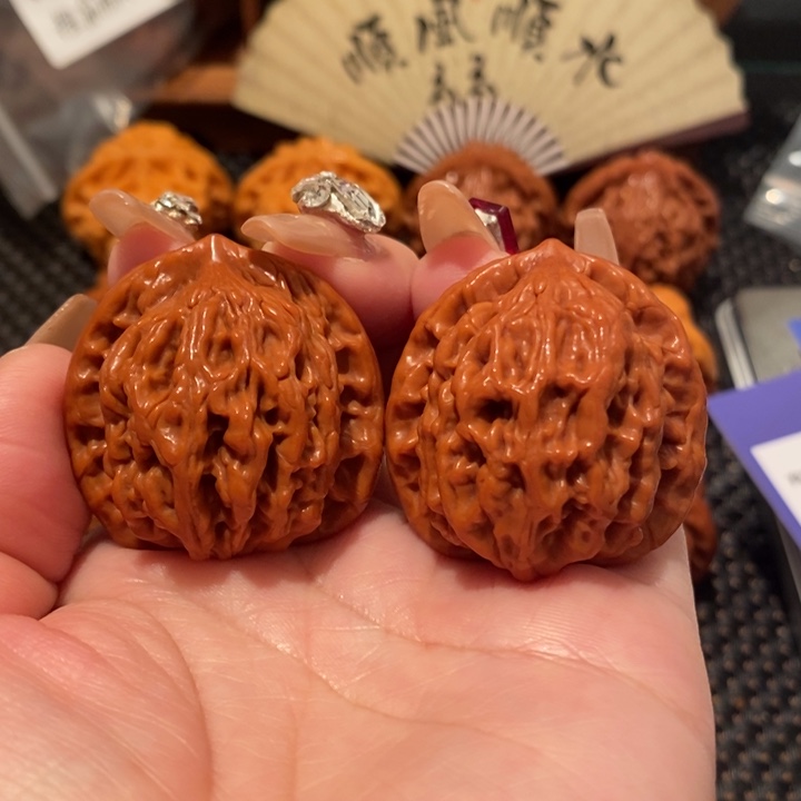 文玩核桃吊坠36麦穗虎头662