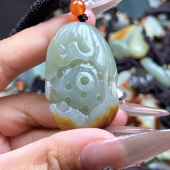 和田玉颈饰未镶嵌