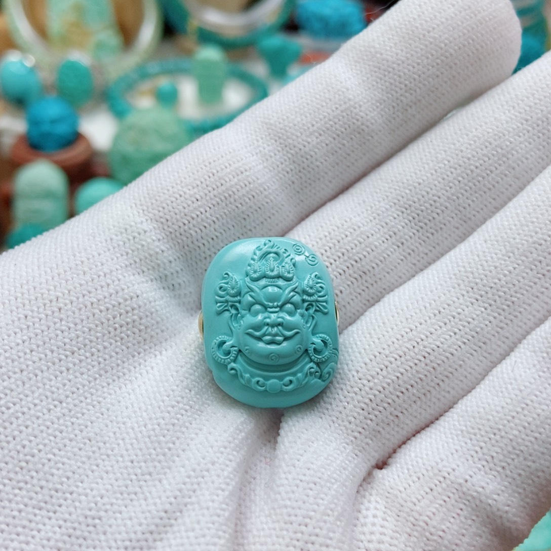 绿松石未镶嵌黄财神