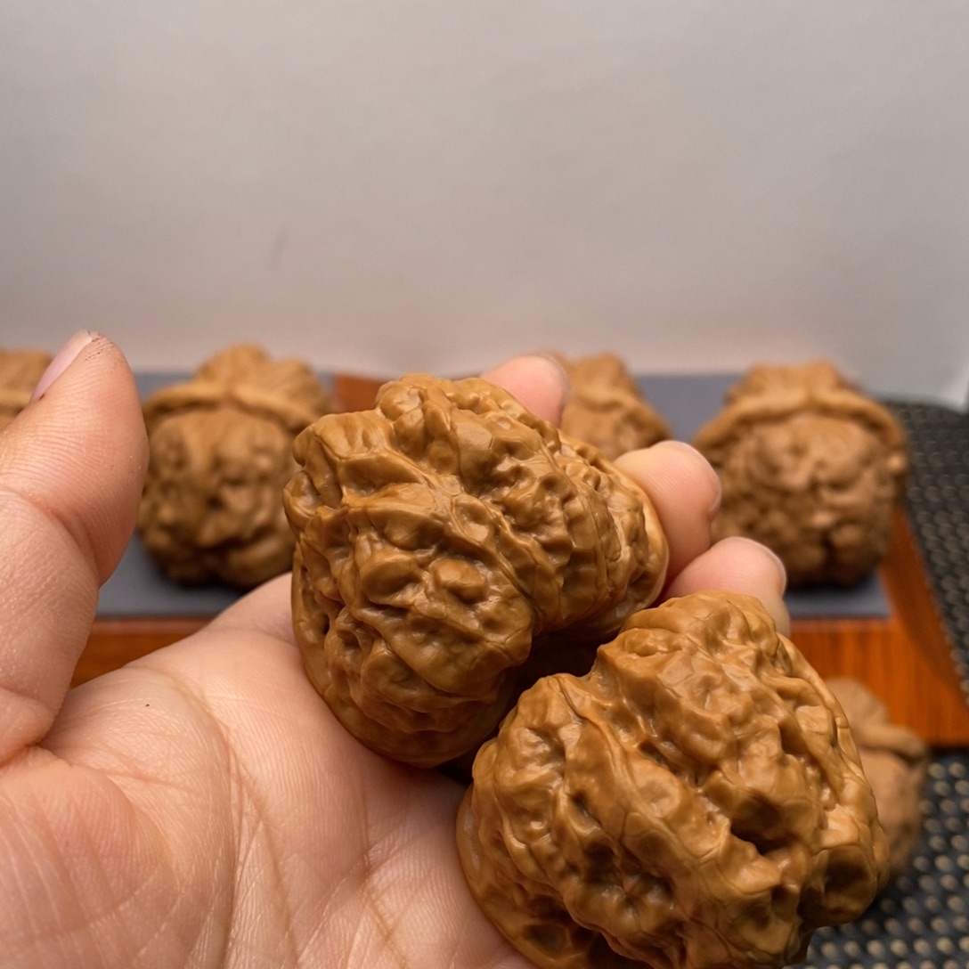 文玩核桃把件用****0边40左右