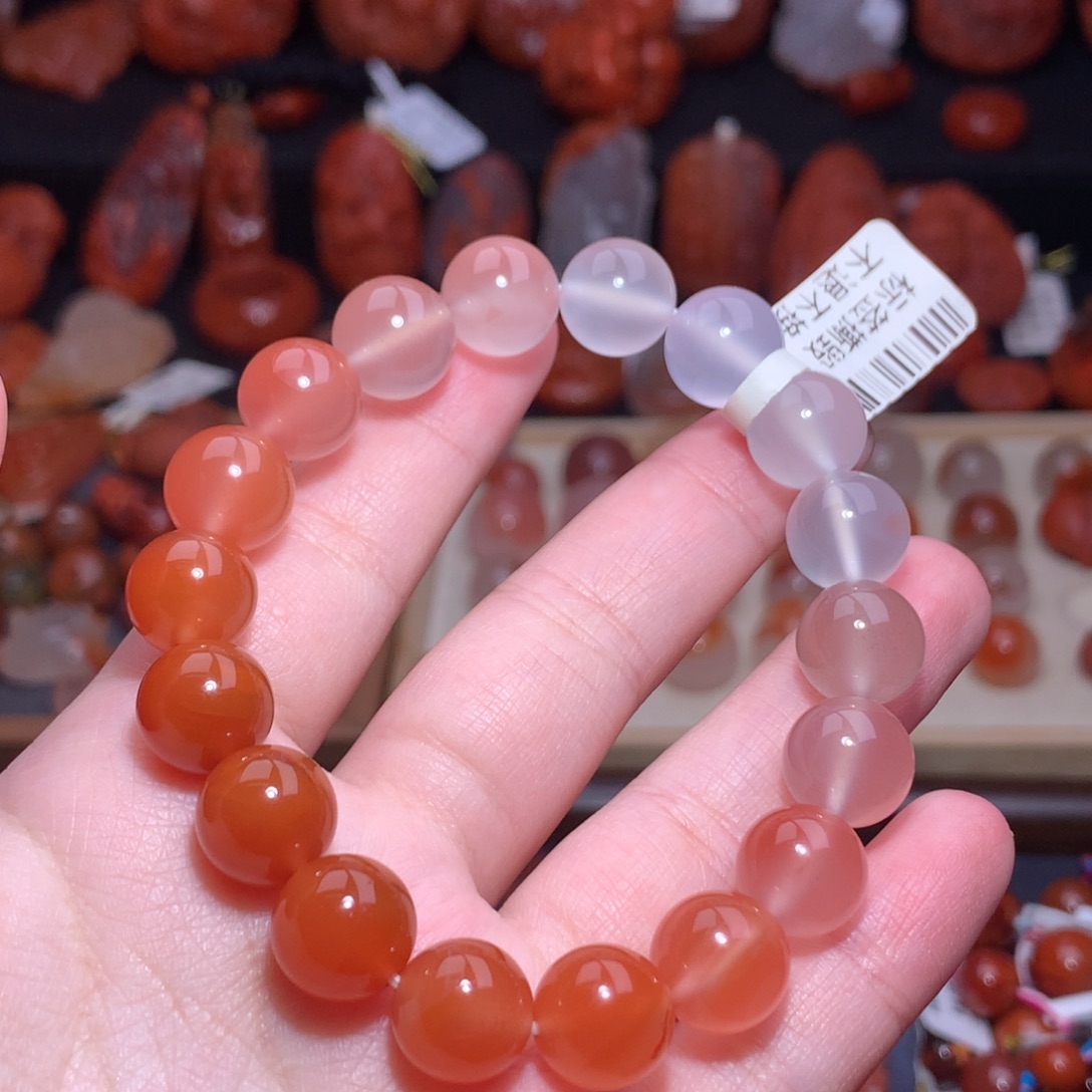 用***3南红玛瑙未镶嵌珠宝半成品渐变单圈