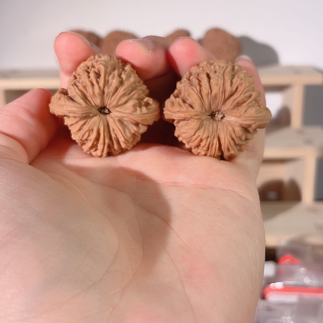 吊坠文玩核桃39南疆石练手对