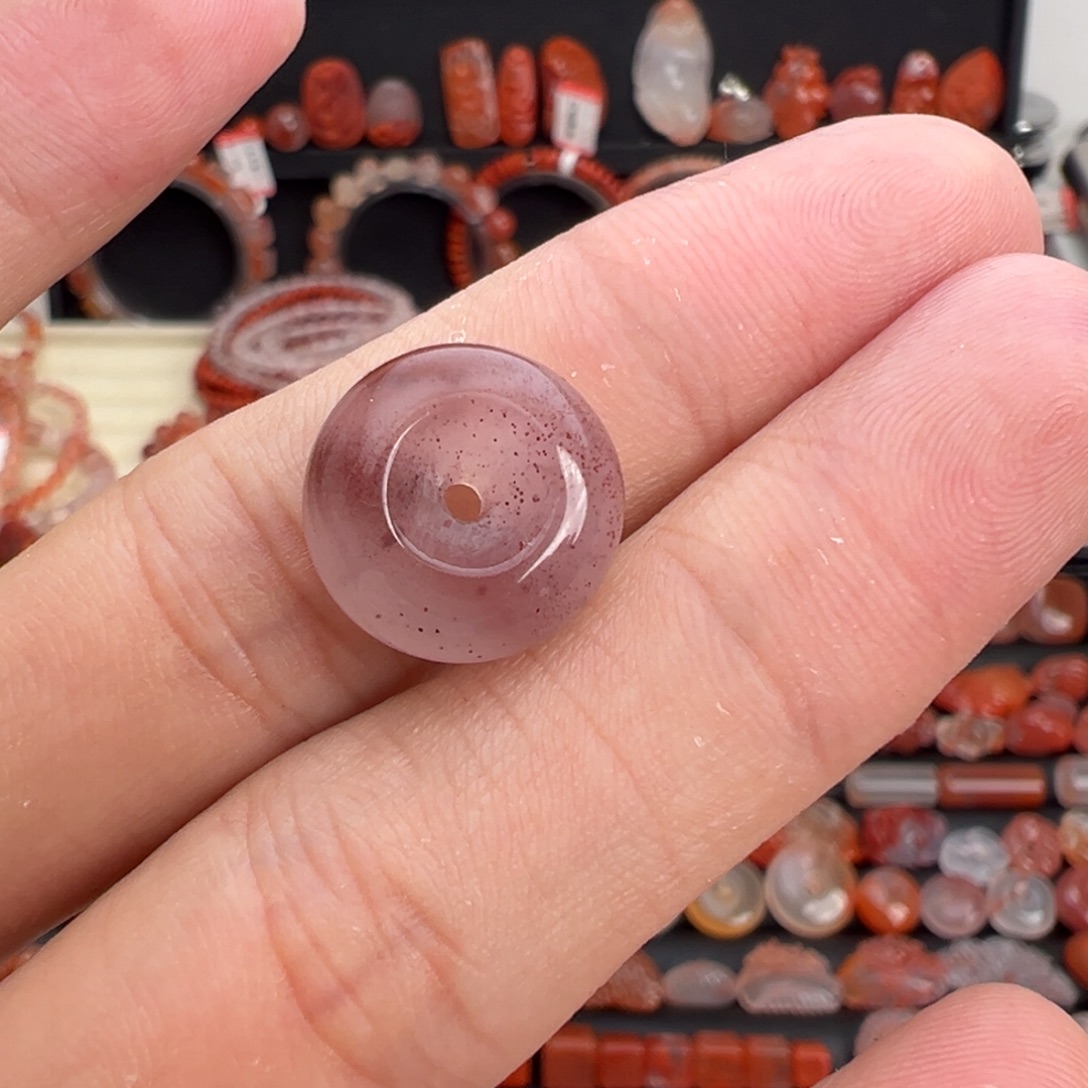 南红玛瑙未镶嵌颈饰平安扣