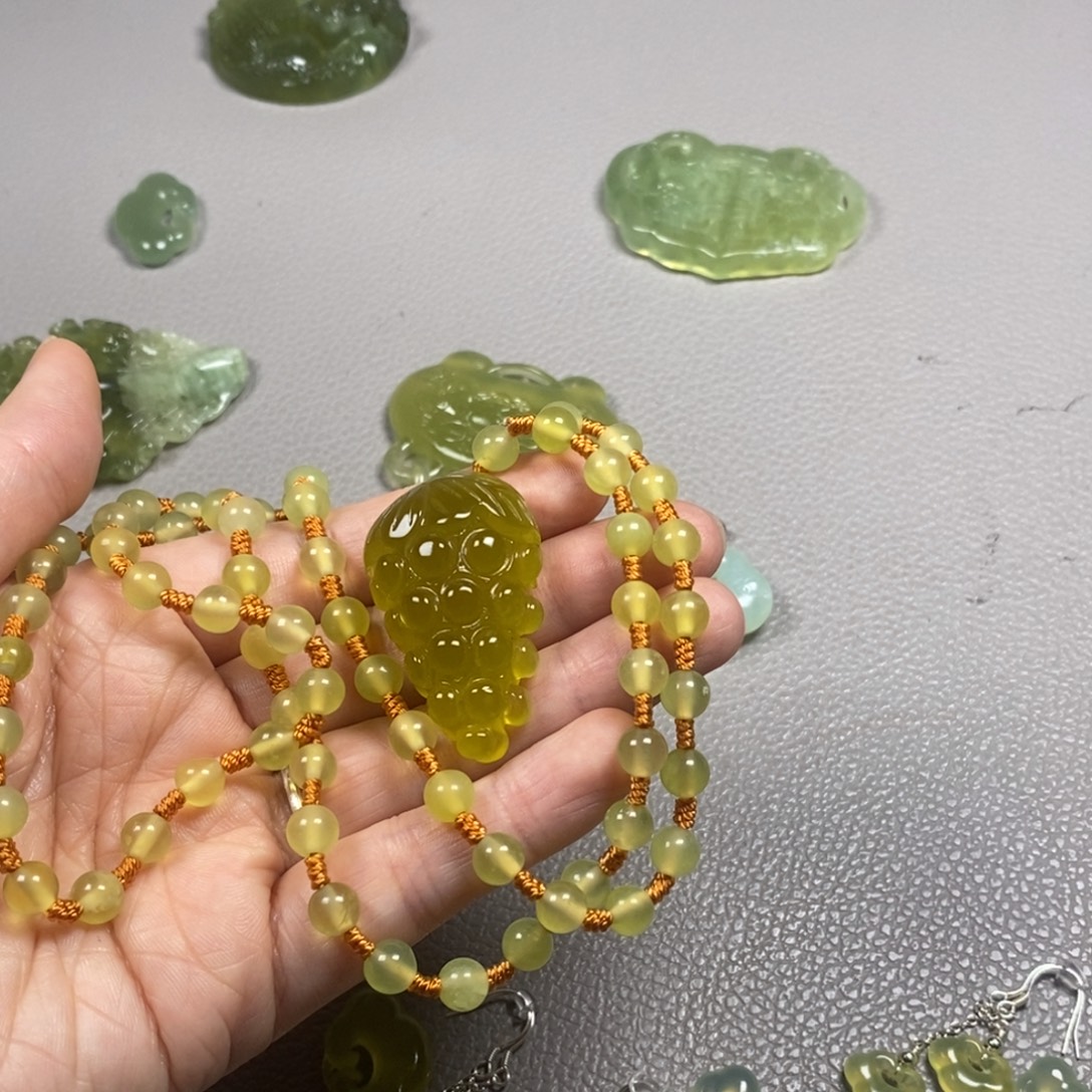 蛇纹石玉未镶嵌挂件耳饰耳环项链