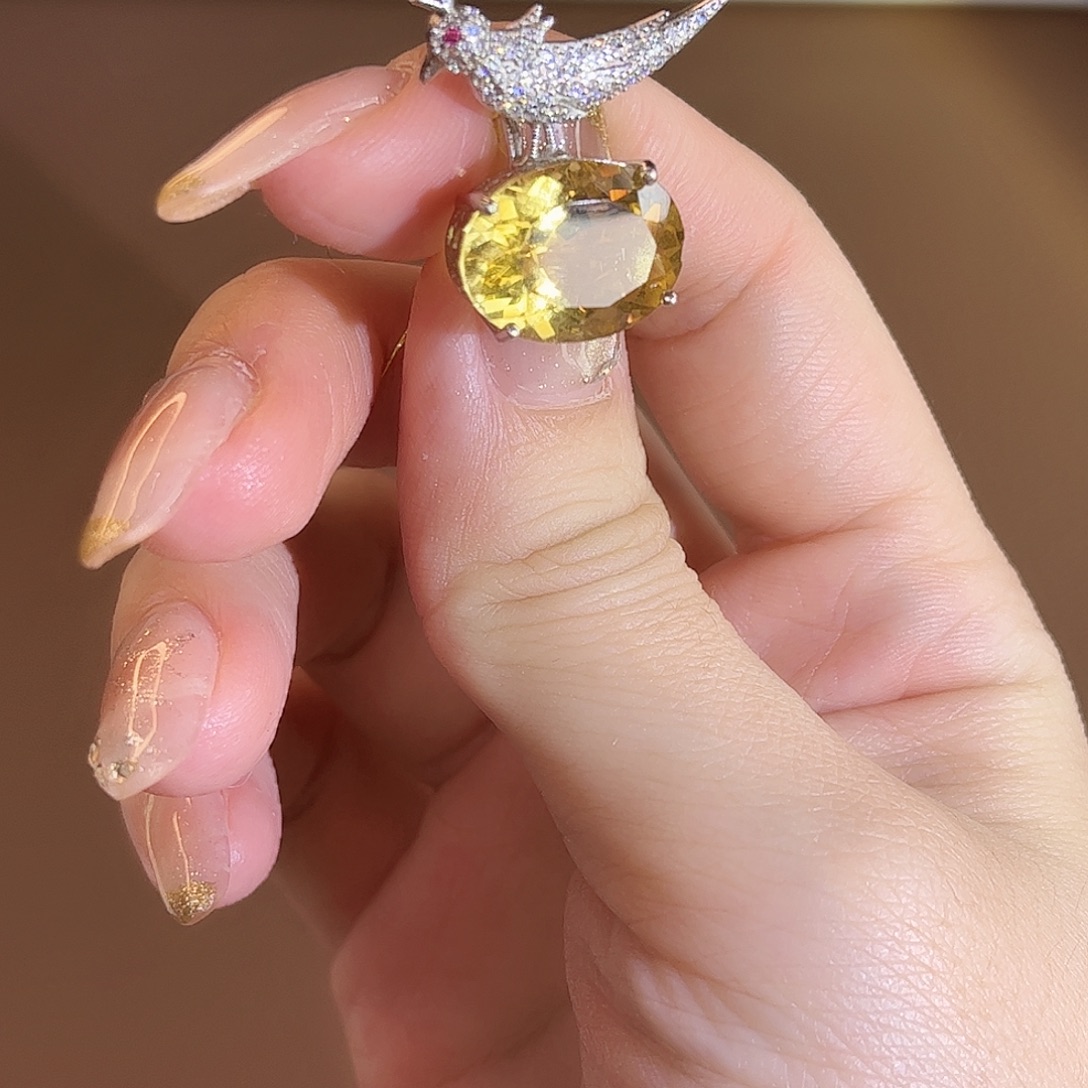 方***糖水晶颈饰银S925镶嵌