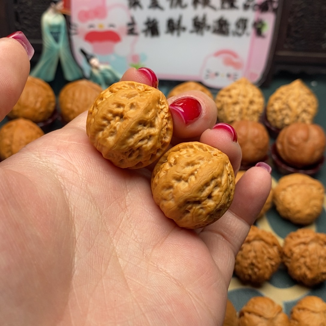 文玩核桃把件肉筋