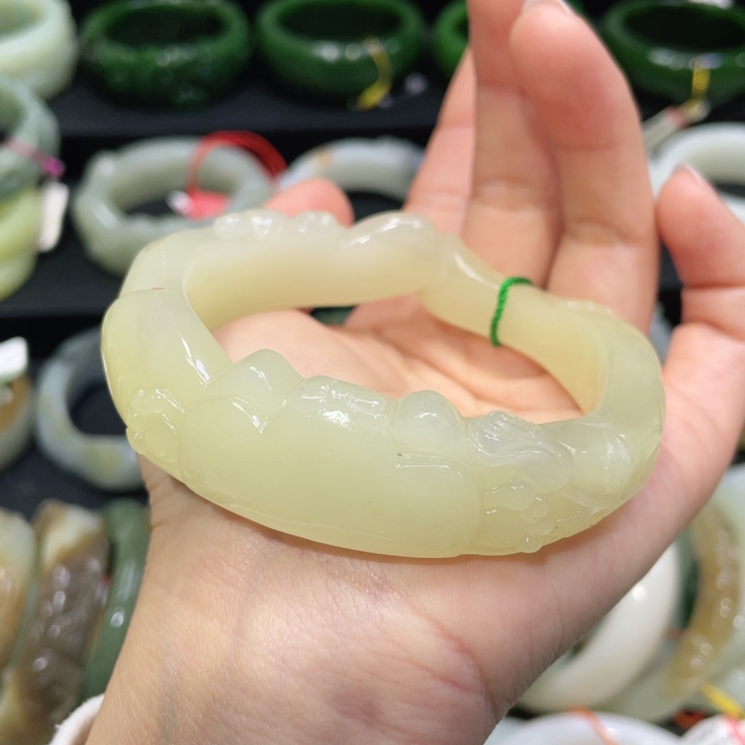 未镶嵌手镯和田玉89