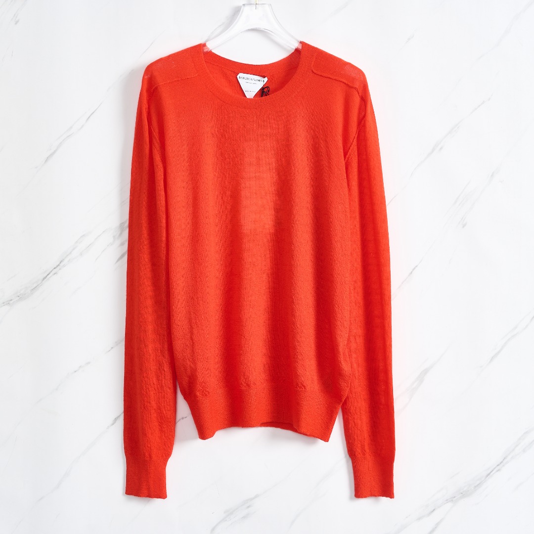 Bottega Veneta简约羊绒针织衫BVBU00540