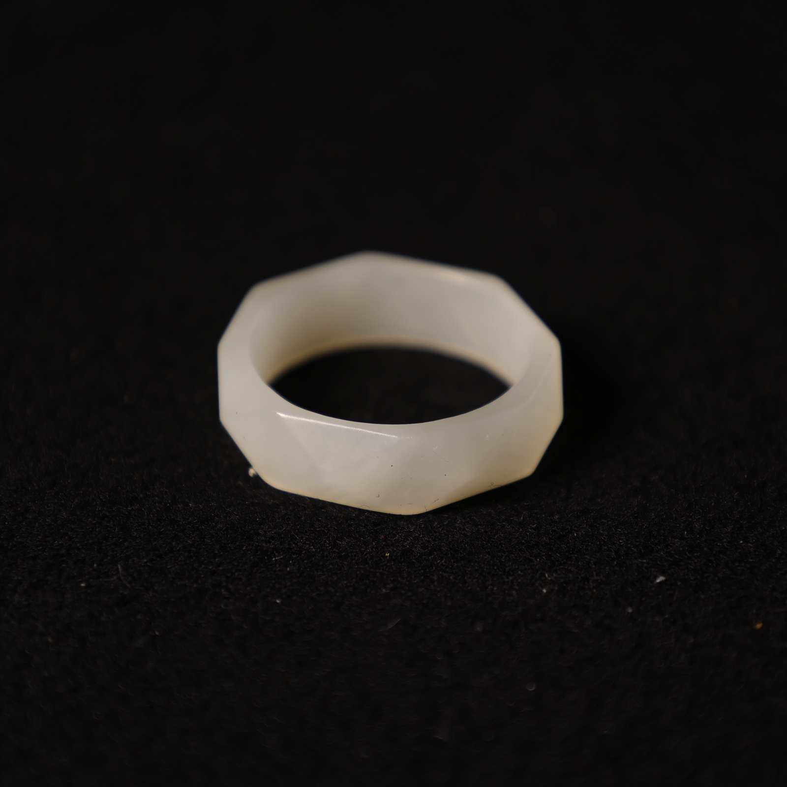 18F60 清 白玉八菱玉戒指