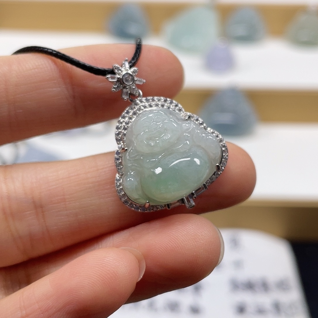 翡翠未镶嵌颈饰天然翡翠佛公吊坠一件35号