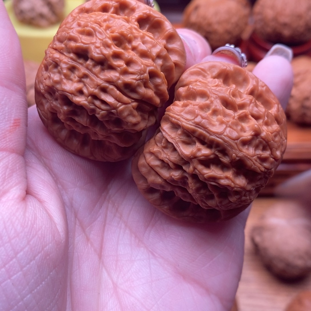 文玩核桃把件。****哥血麒麟40