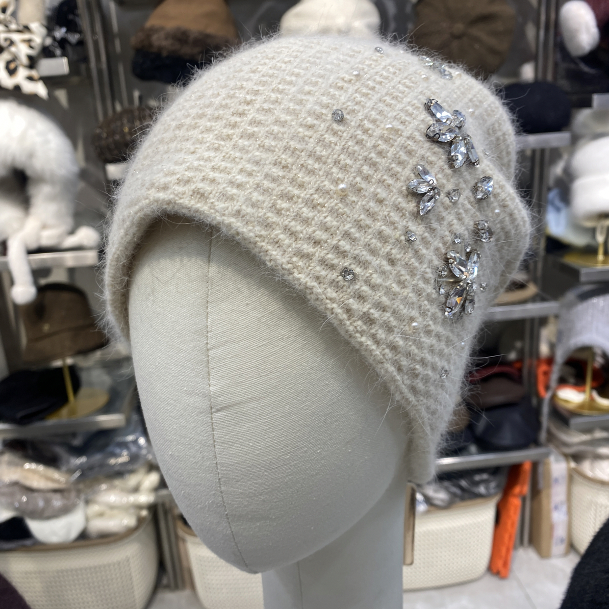 帽之都水钻针织帽女秋冬保暖混纺加厚堆堆帽显脸小百搭毛线帽