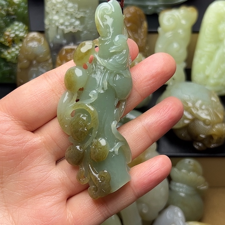 和田玉未镶嵌挂件