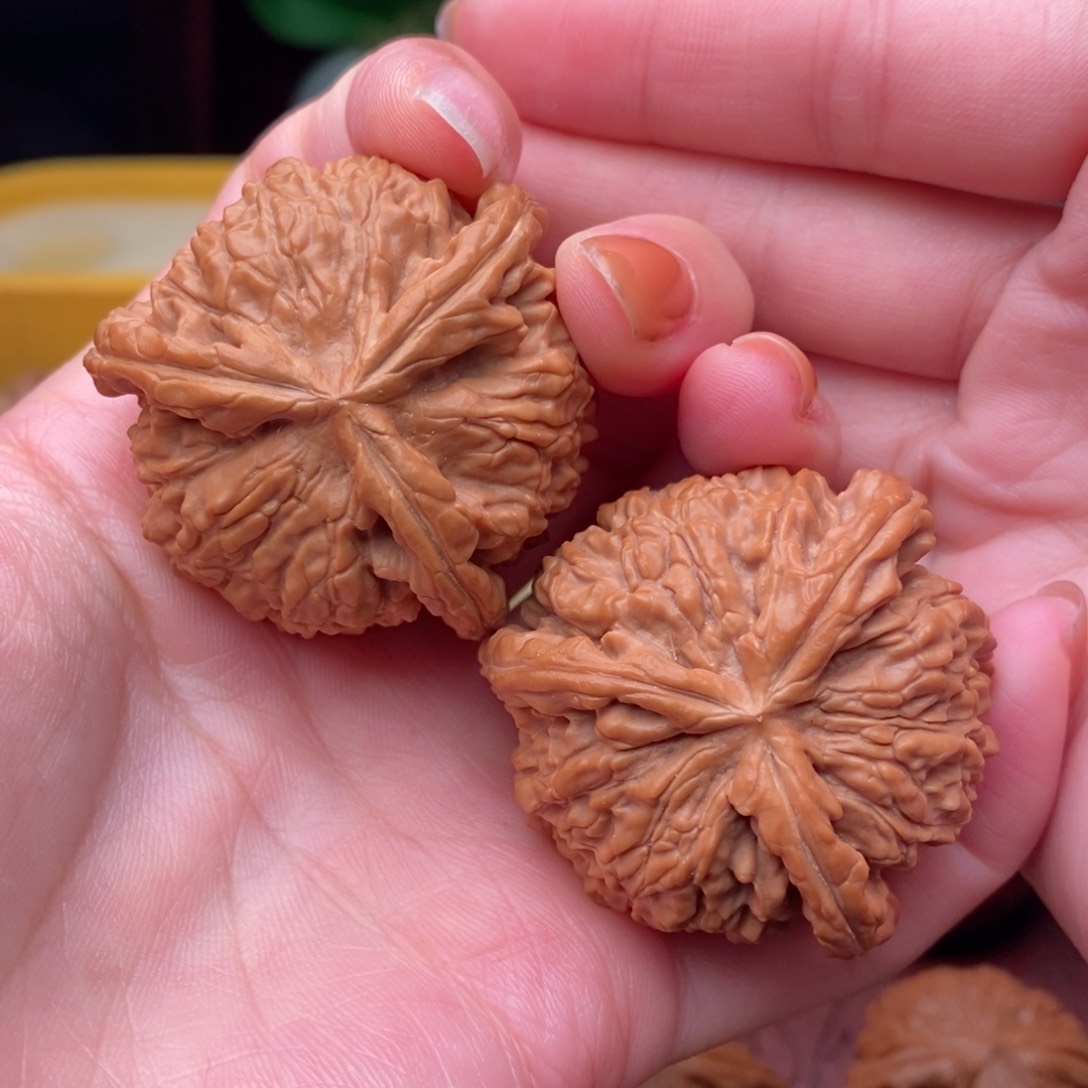 文玩核桃把件白奔44