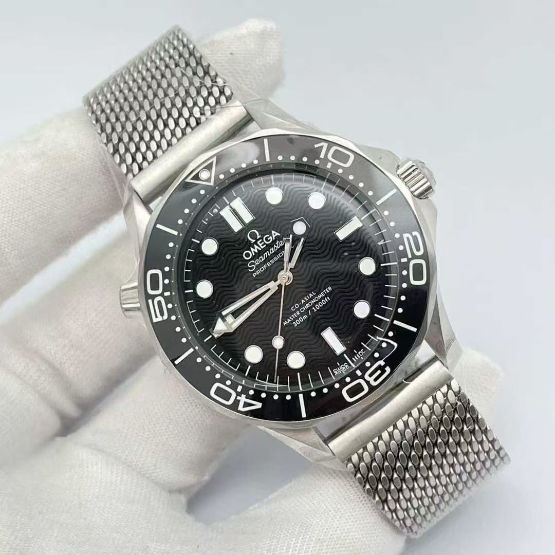 95新 Omega/欧米茄 海马300/25年3月全/210.30.42.20.01.010/42mm
