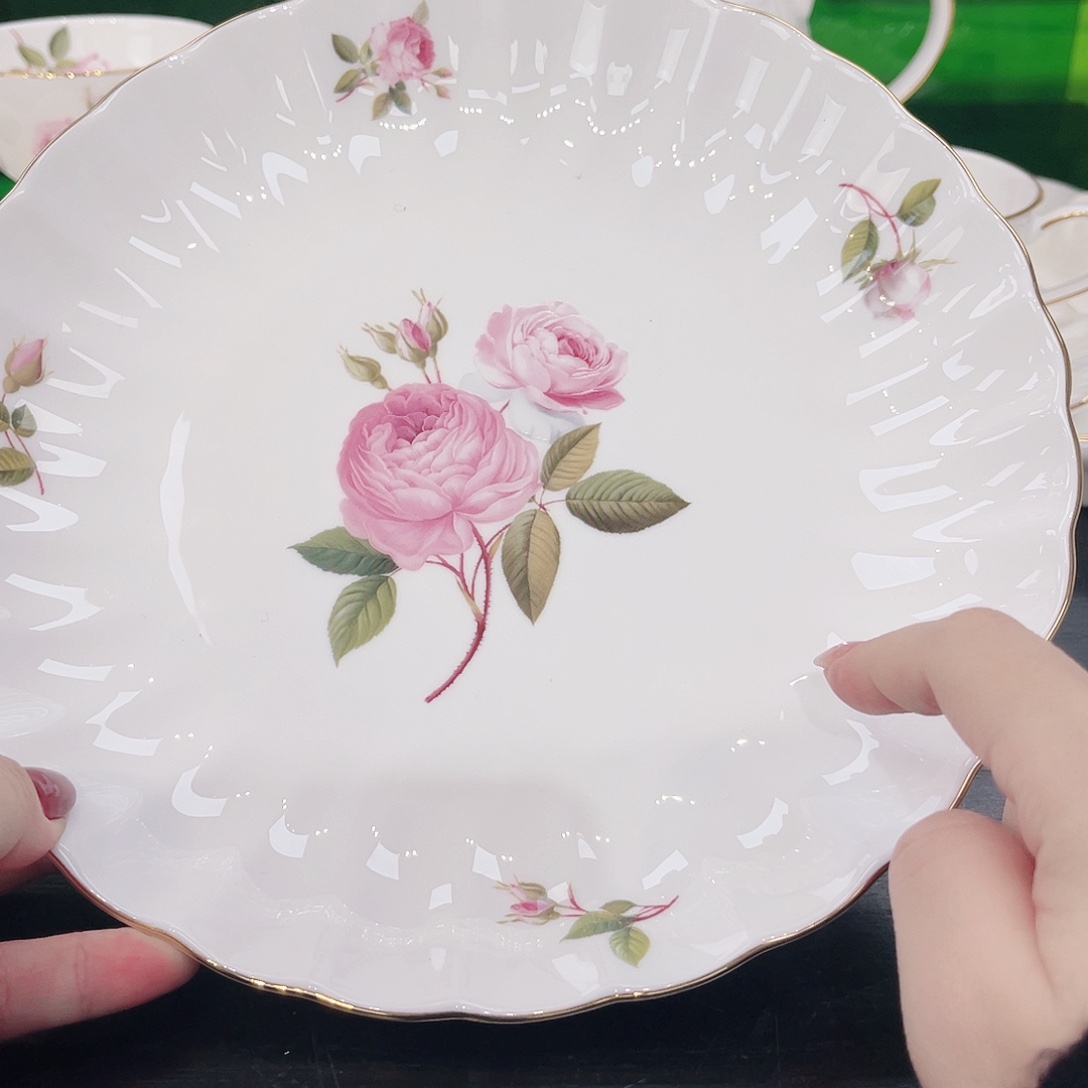 骨瓷8.5————————————————-