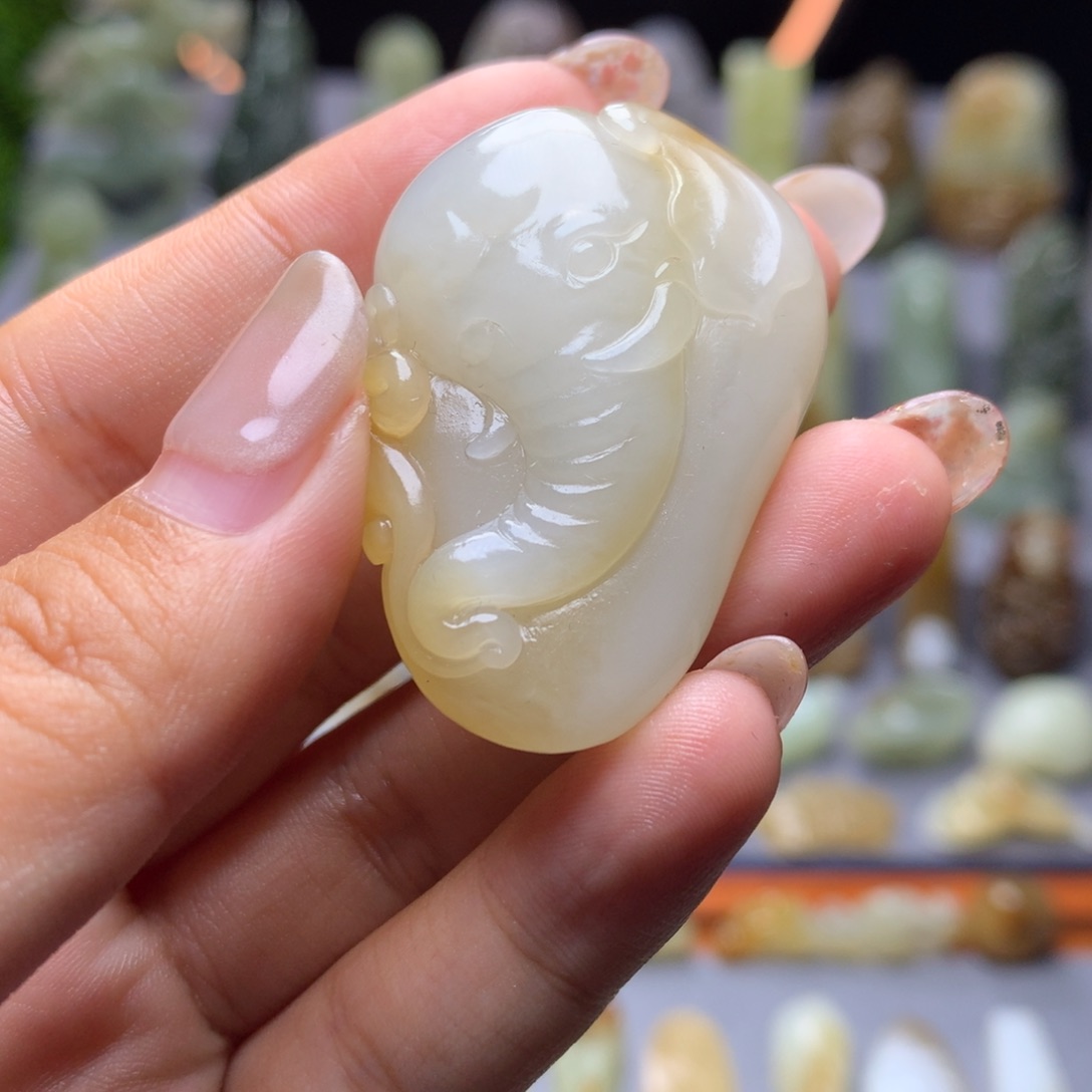 和田玉未镶嵌挂件