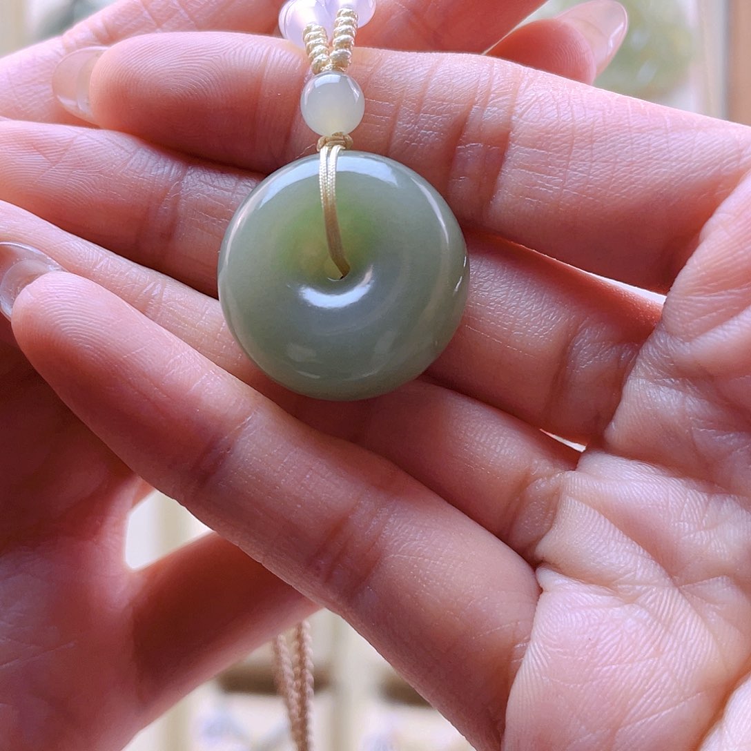 和田玉吊坠(赠链)未镶嵌桐***~