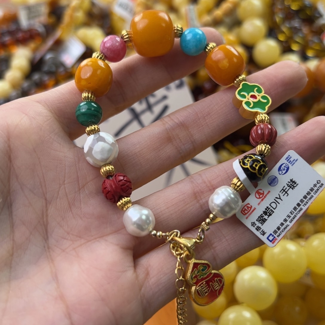 琥珀珠宝奇石未镶嵌