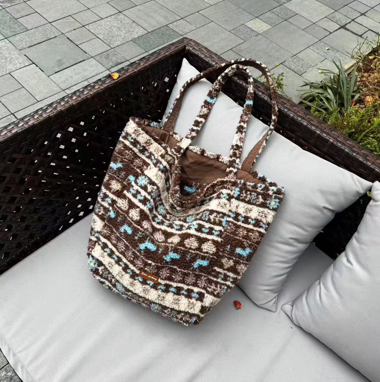 复古费尔岛毛绒包包秋冬氛围感双面可背大容量女韩系百搭