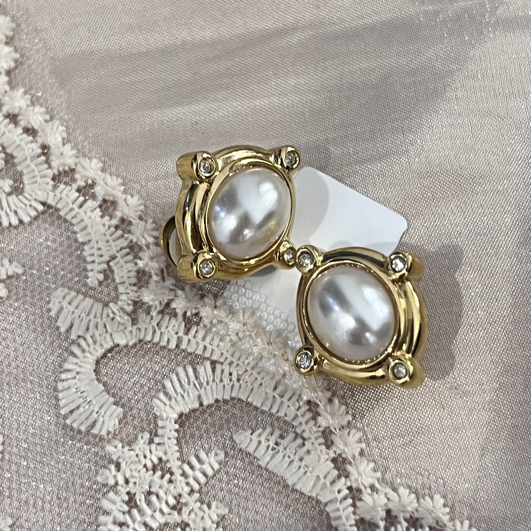 95新 DIOR/迪奥 迪奥椭圆珠珠耳夹