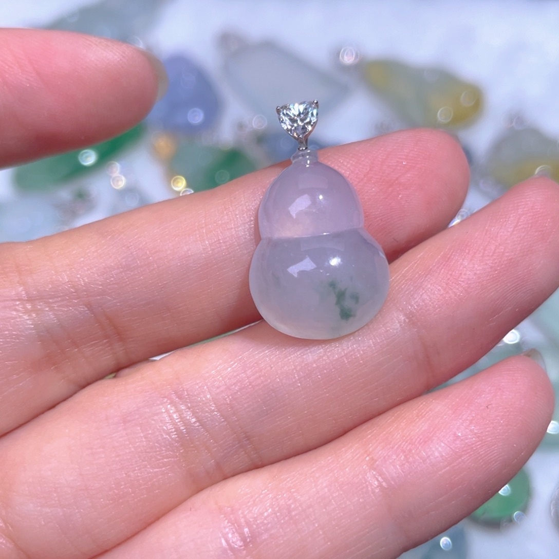 颈饰18K金镶嵌翡翠翡翠