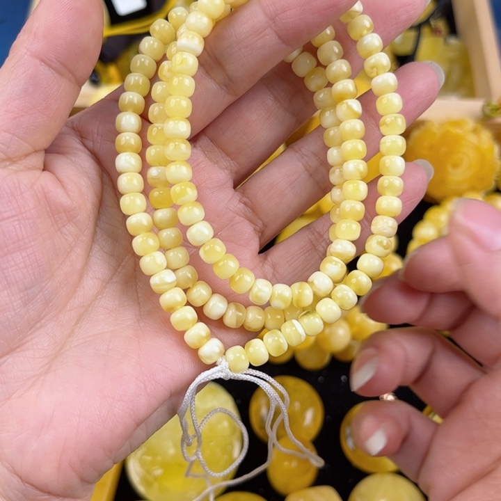 琥珀裸石未镶嵌?*䥆琥珀