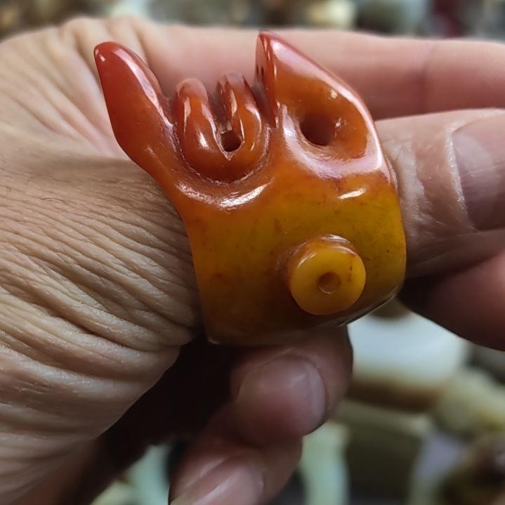 和田玉（糖玉）未镶嵌挂件