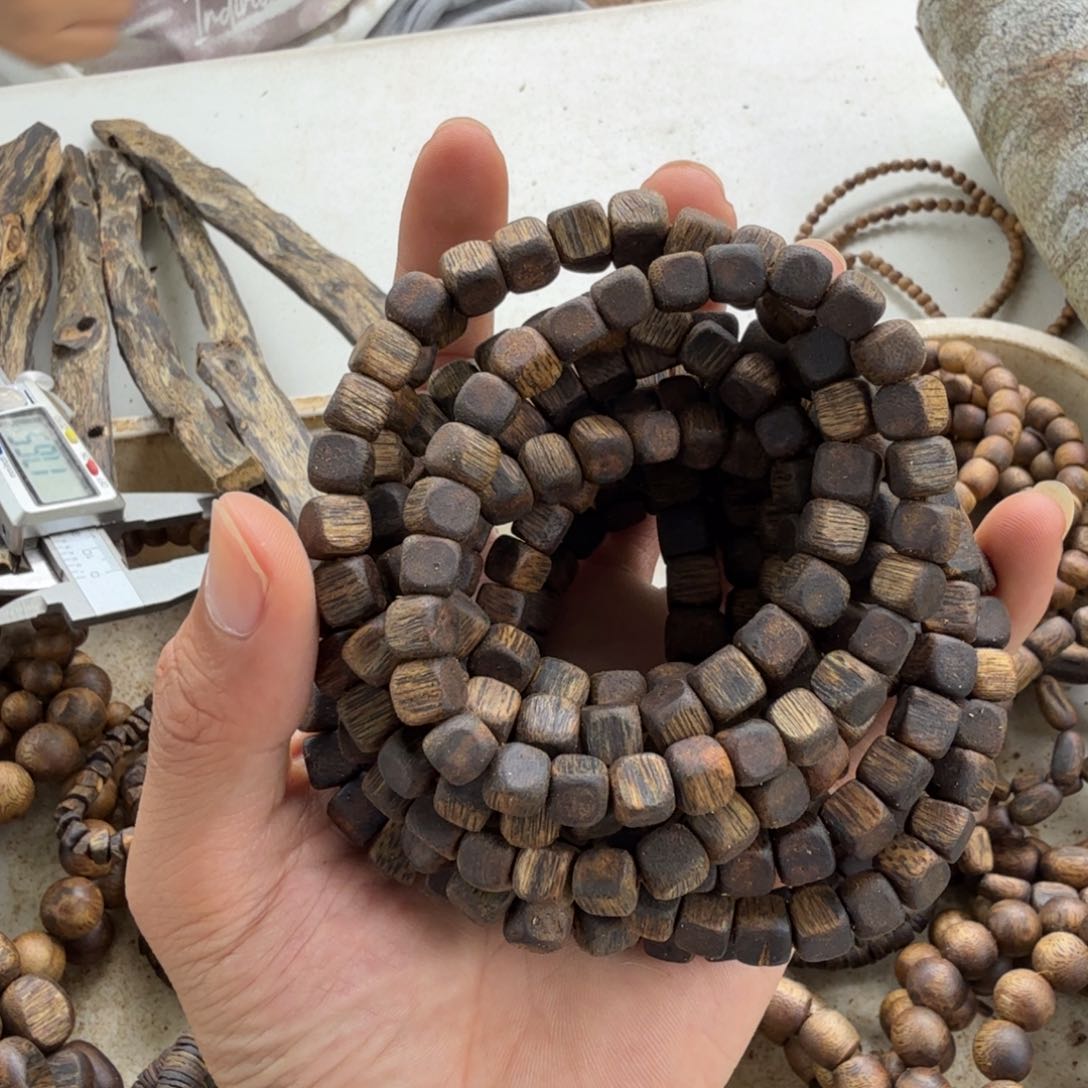 沉香碎屑沉香单圈大方糖5克多样性发一