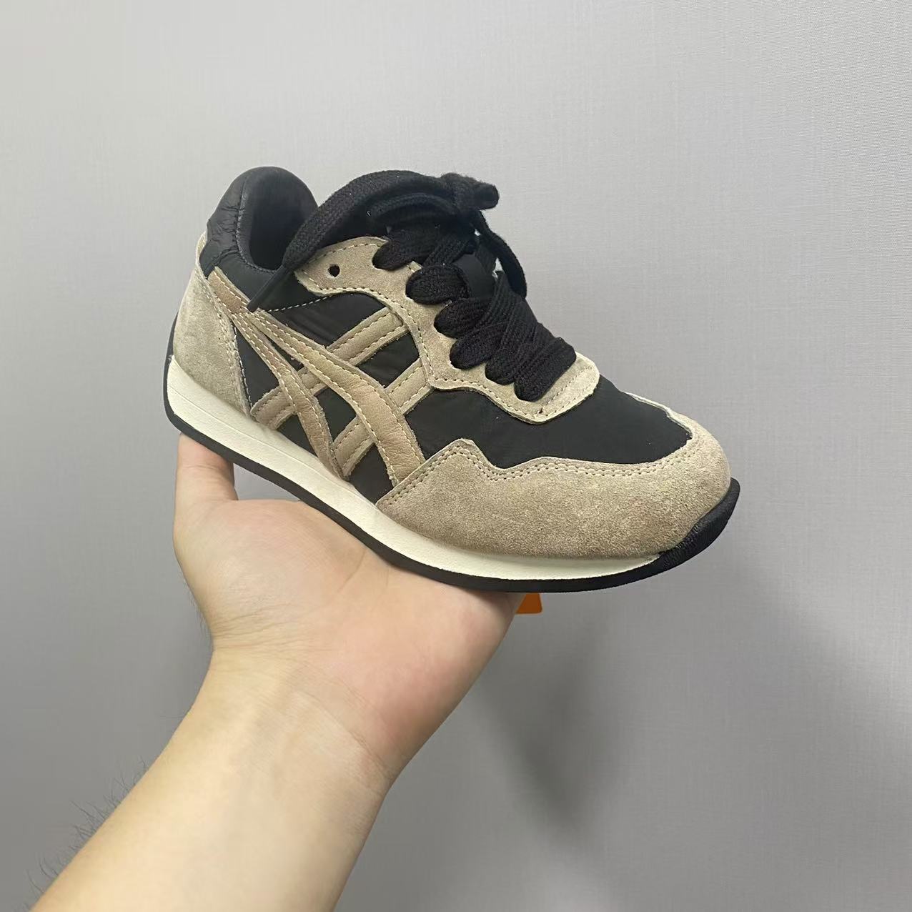 88068儿童复古阿甘鞋2024秋季新款男女童休闲防滑运动跑鞋