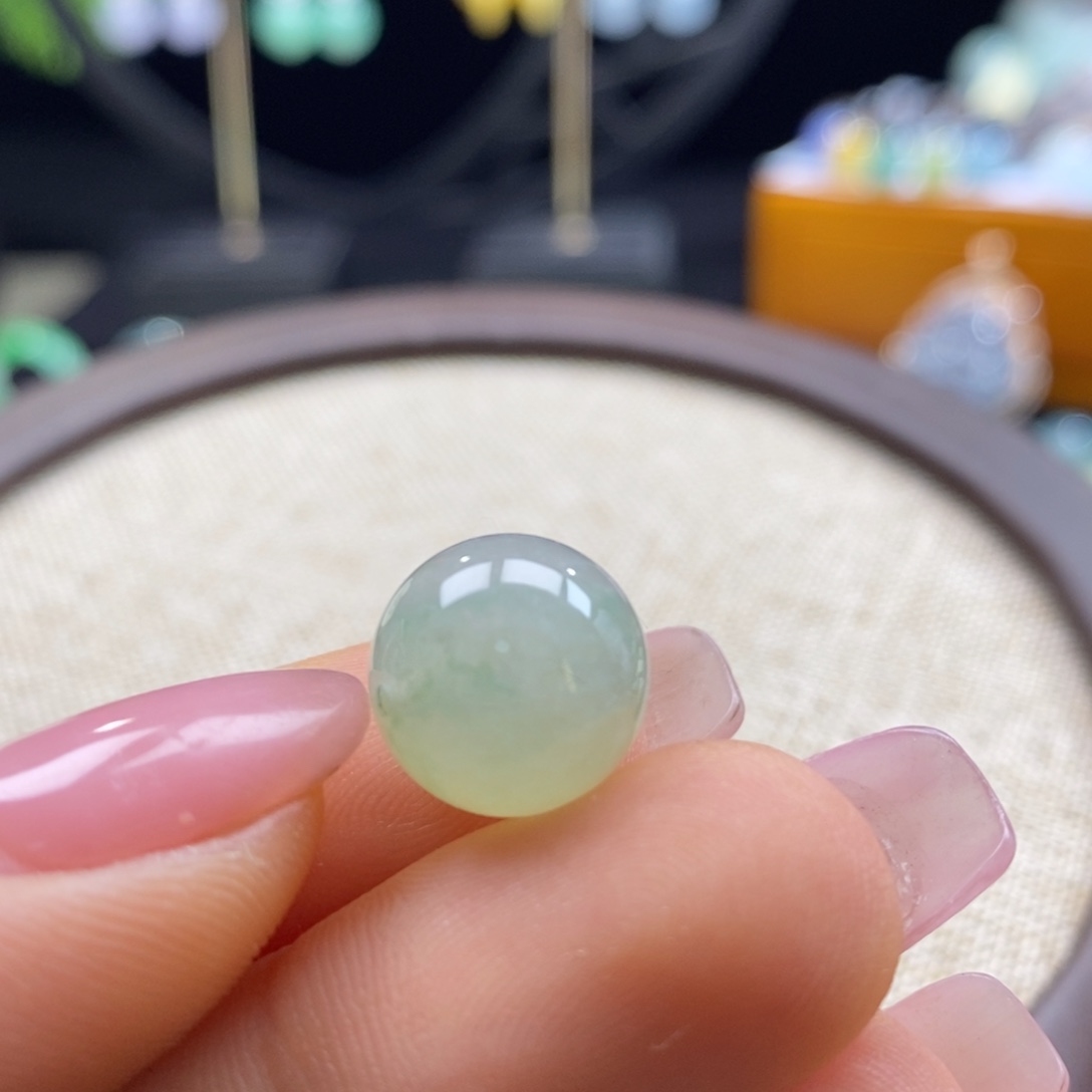 翡翠未镶嵌吊坠(不含链)翡翠雪梨黄飘色圆珠