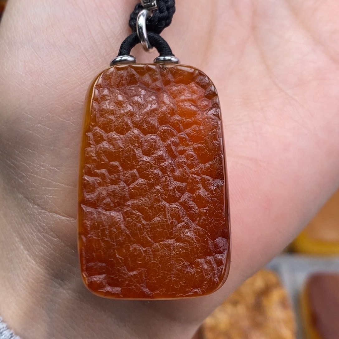 琥珀吊坠(赠链)未镶嵌