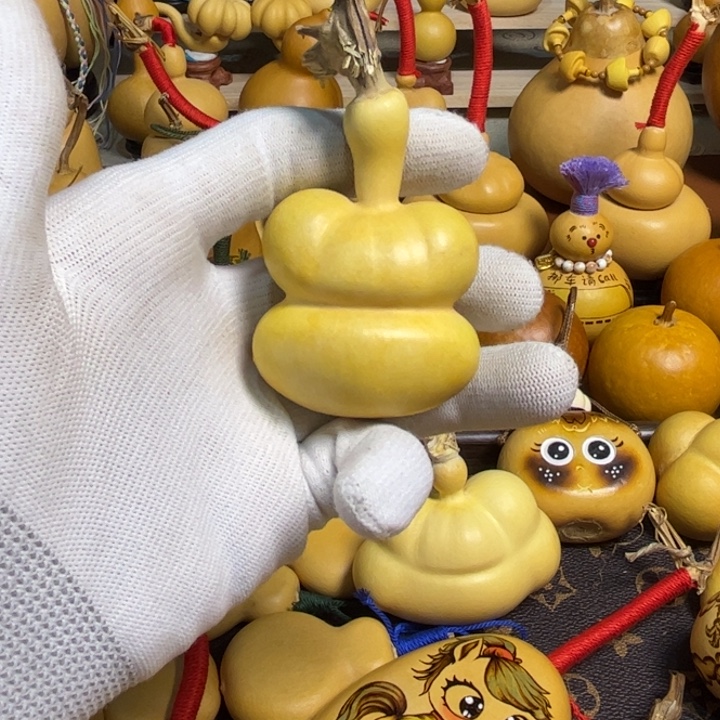 葫芦、熊脸葫芦钱袋，手把钱袋