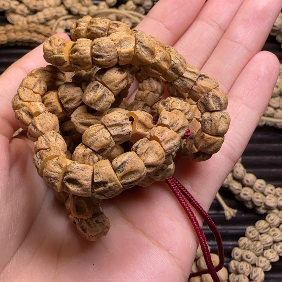 柏香籽/百香籽吊坠不****顾