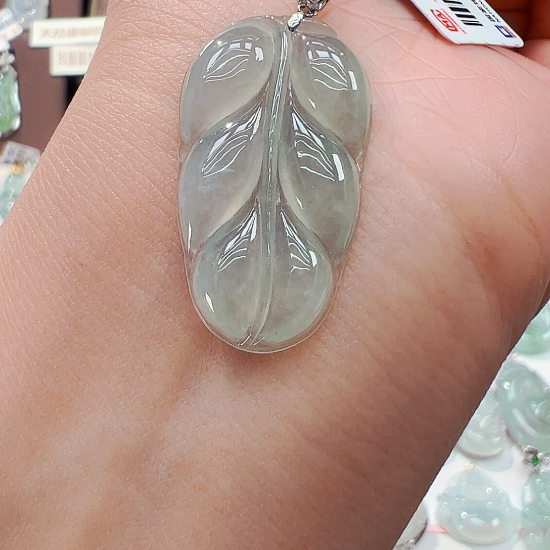 翡翠18K金镶嵌吊坠(不含链)叶子