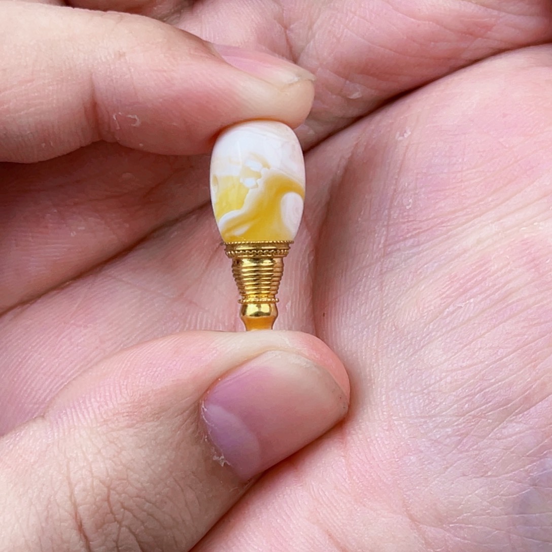 琥珀珠宝奇石未镶嵌今****晴