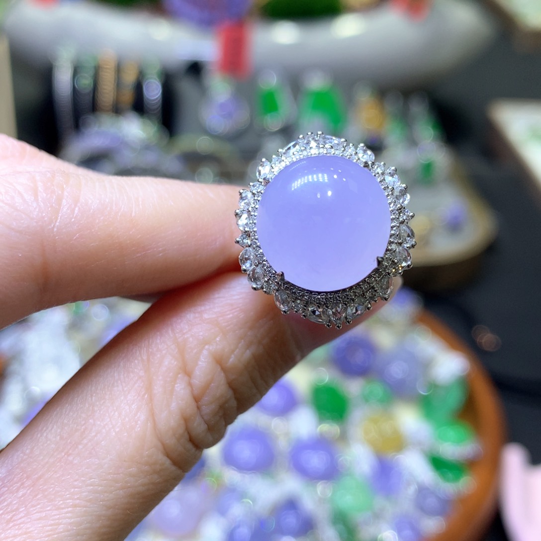 【闪购商品】翡翠颈饰18K金镶嵌l****y翡翠吊坠项链