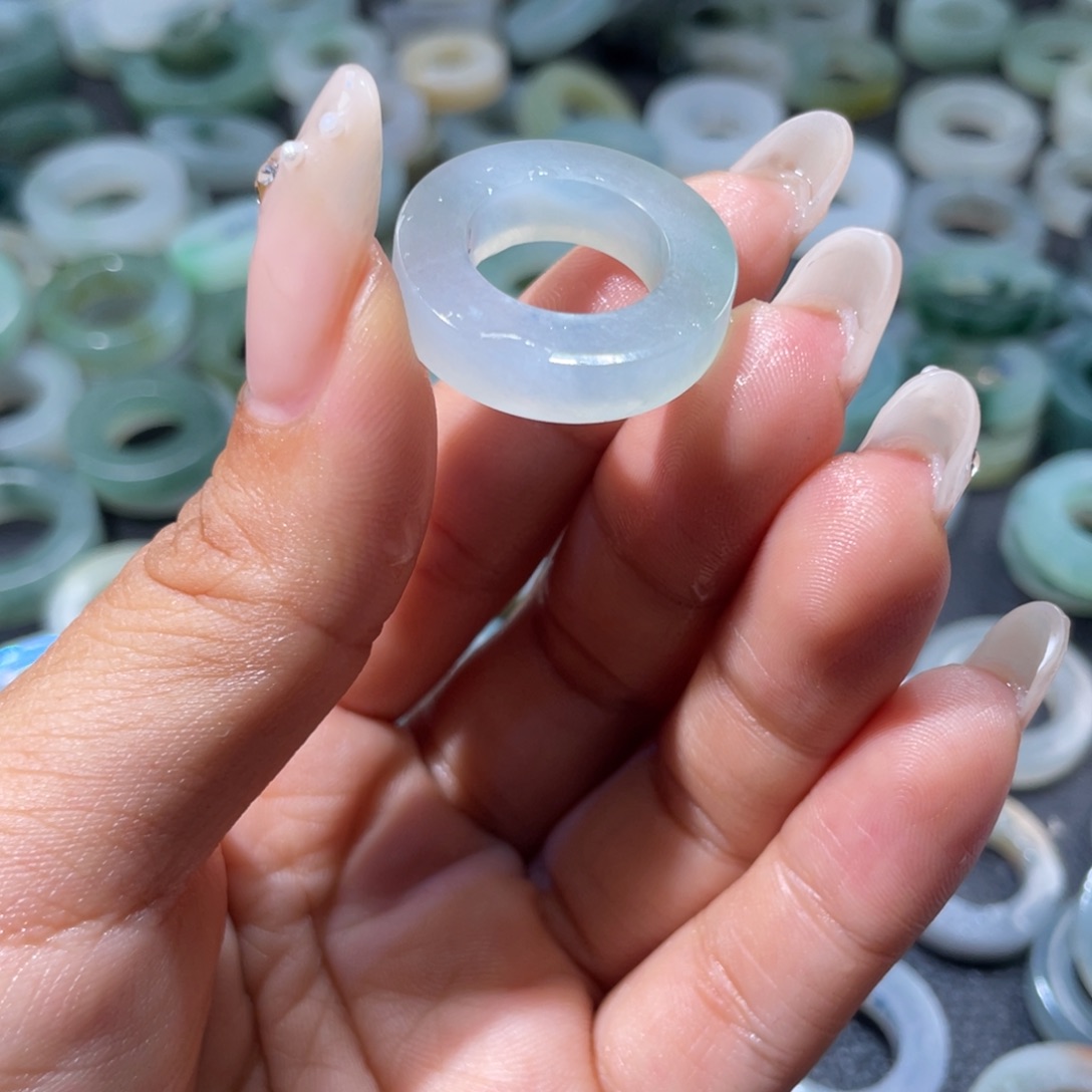 定制翡翠未镶嵌天然翡翠