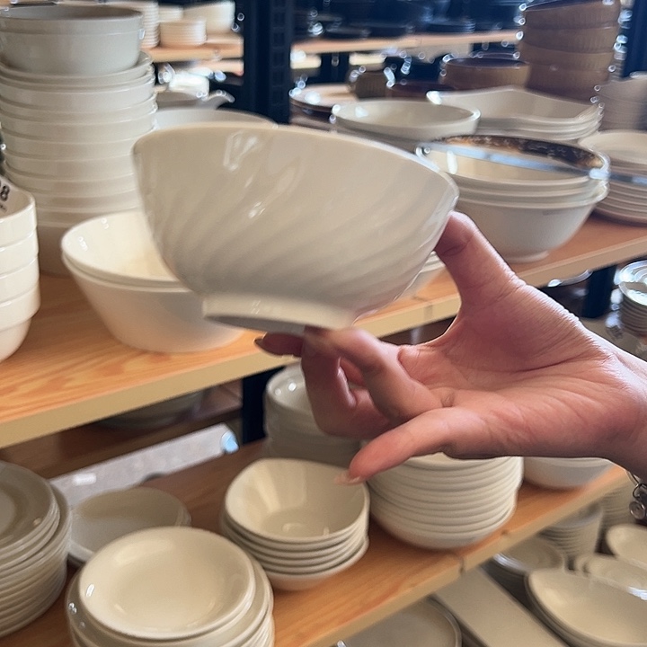 新骨瓷034微瑕4.5寸螺旋白米饭碗