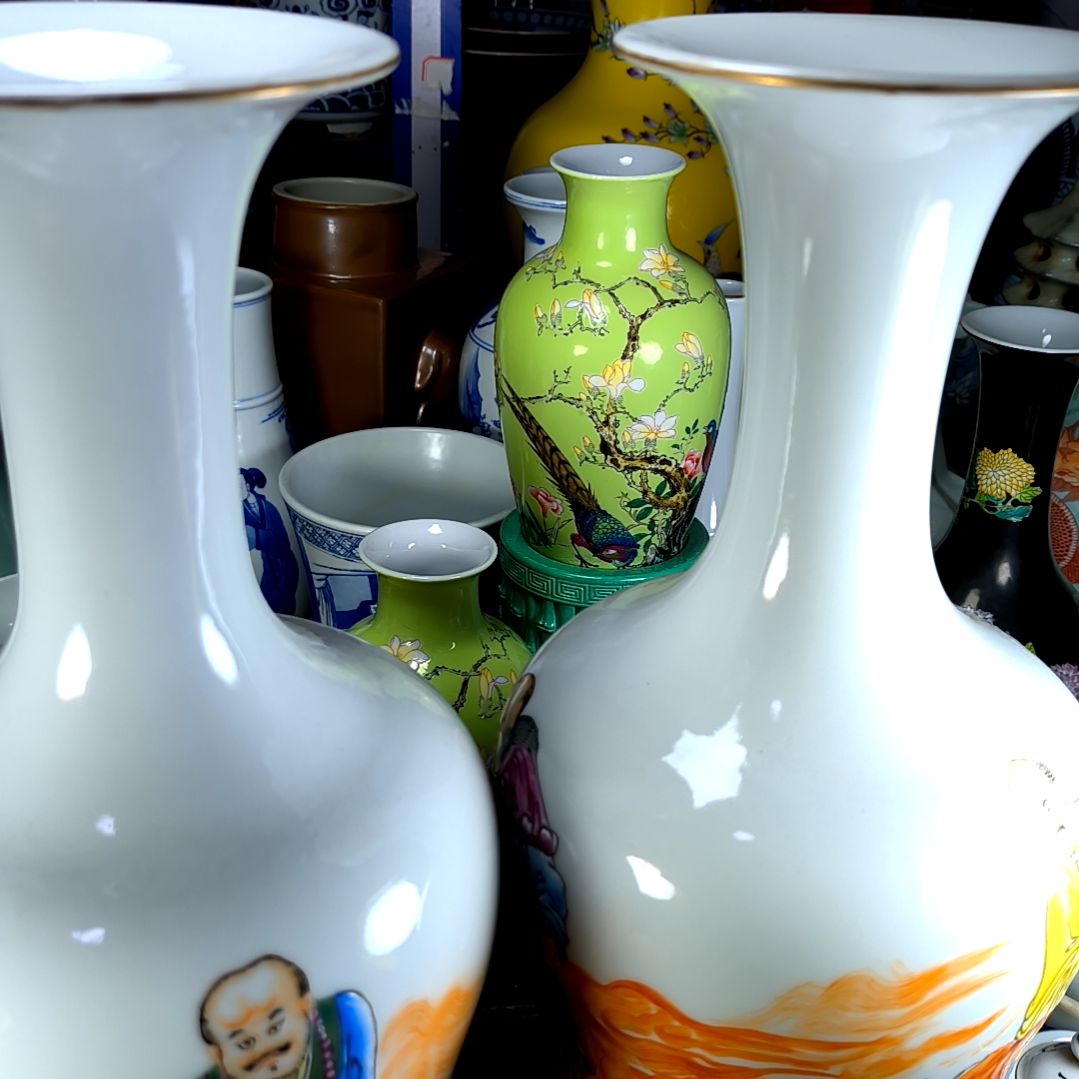 摆件绅**人全手工制作的瓷器
