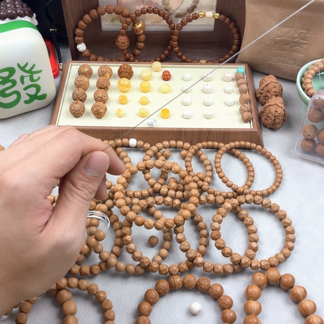 O***O猴头核桃吊坠定风珠