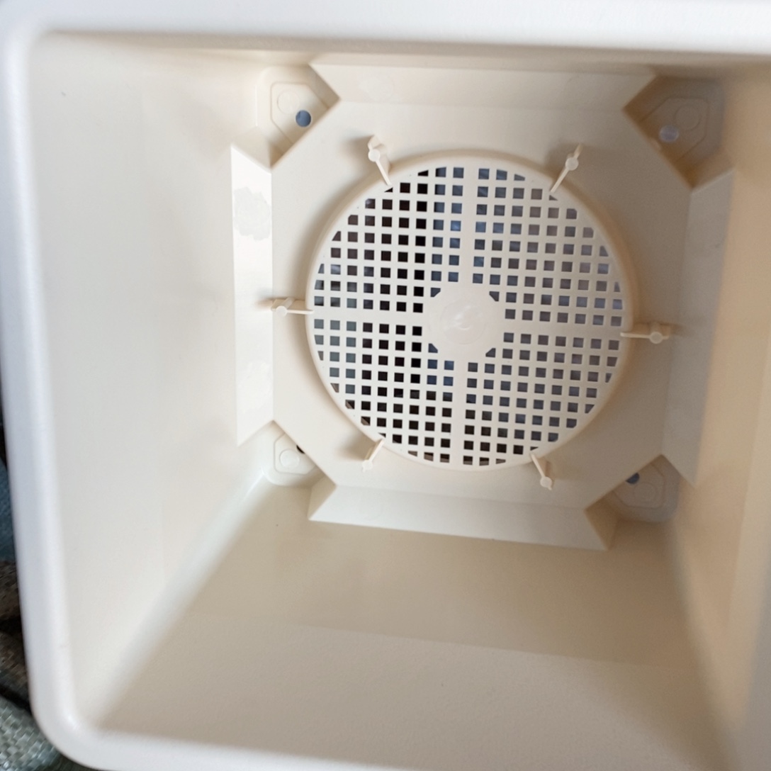 树脂4个米色球根方盆无托