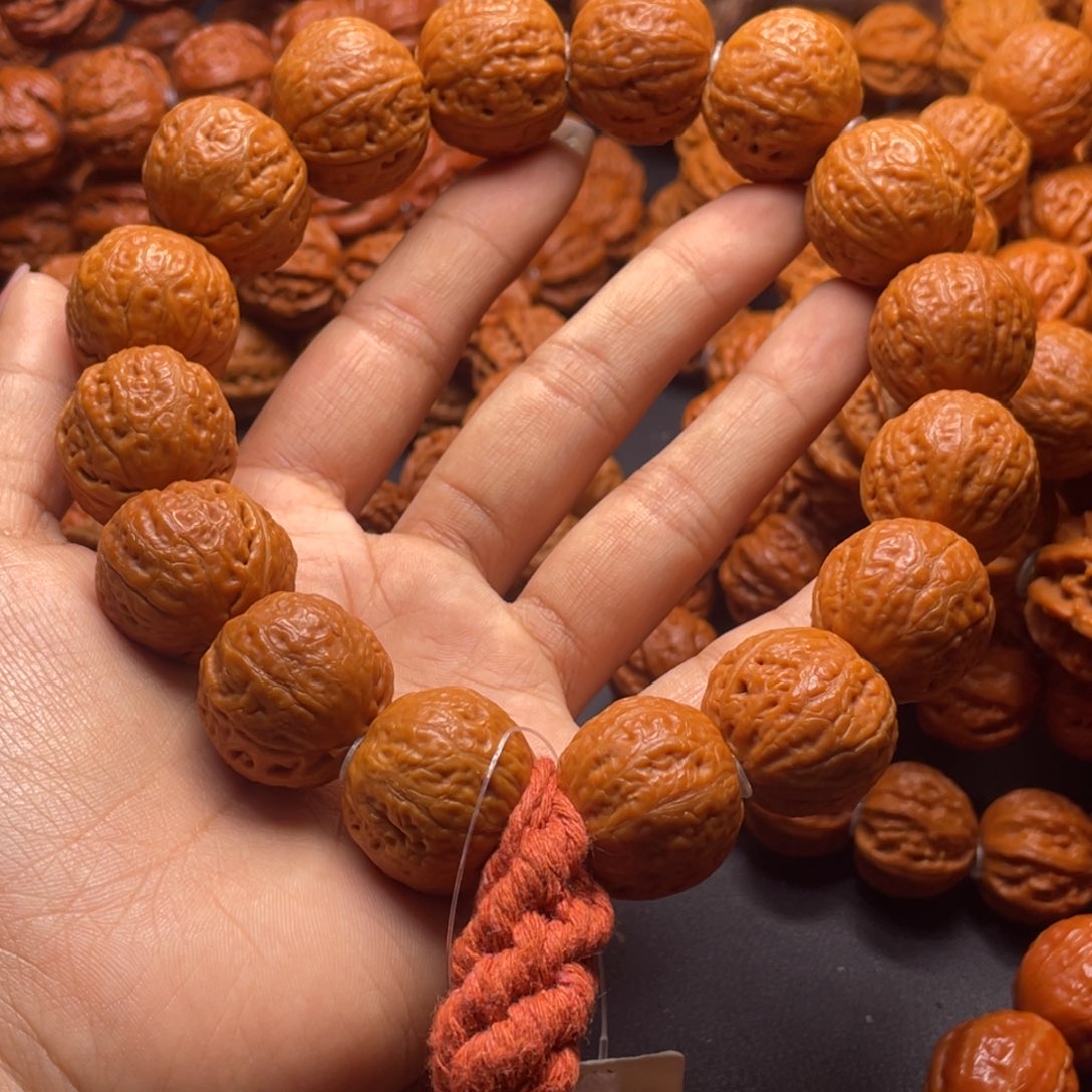 文玩核桃手串暖***9鸽子蛋